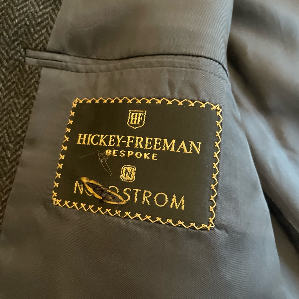 Hickey Freeman Made in USA HerringboneWool Sport Jacket in Charcoal Size 46 R - Picture 5 of 6